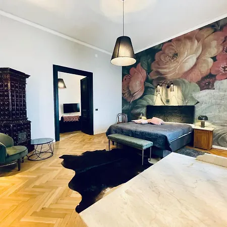 Yacht Club Apartment Opatija