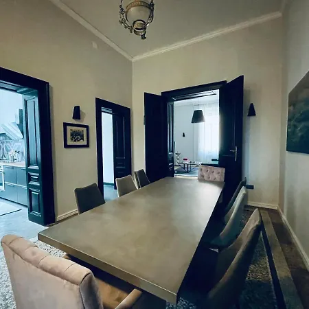 Yacht Club Apartment