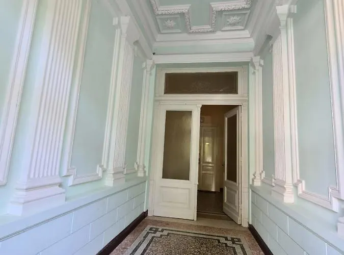 Апартаменты Yacht Club